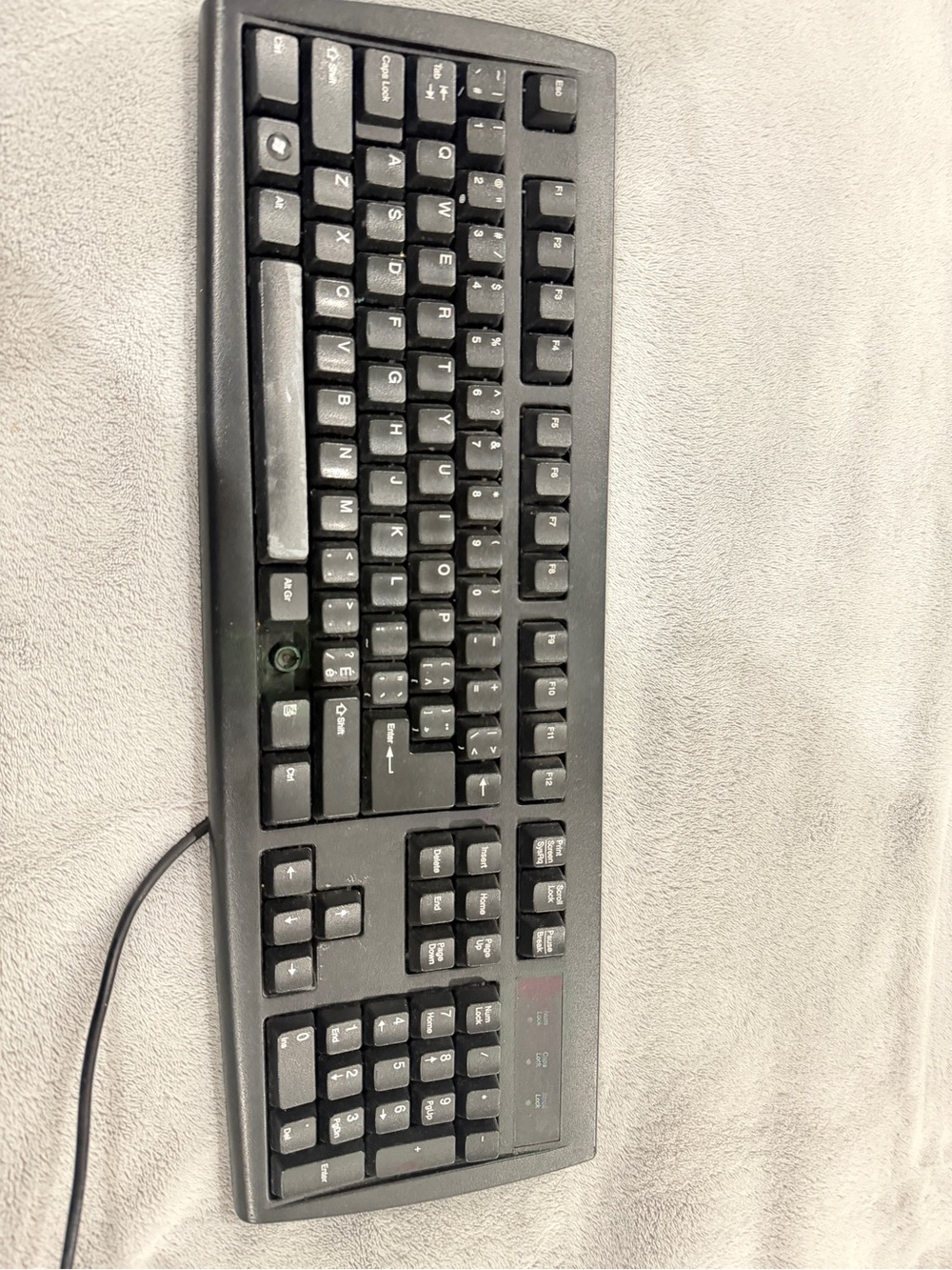 Wired Black Full-Size Keyboard - Reliable Typing Performance